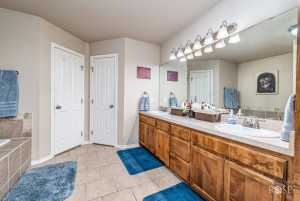 310 Burlington Rd (20)