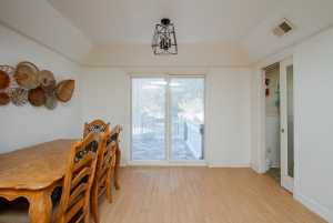 316 N Van Buren St (22)