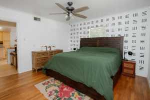 316 N Van Buren St (26)