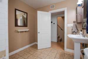 316 N Van Buren St (28)