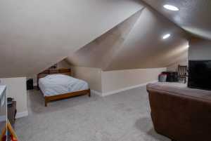 316 N Van Buren St (34)