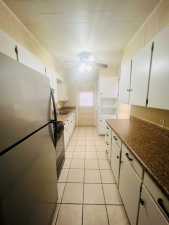 2001 San Antonio St (9)