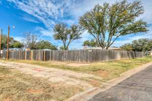 2645 A&M Ave (3)