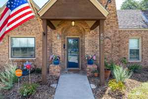 608 E Parkway St (2)