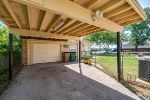 608 E Parkway St (29)