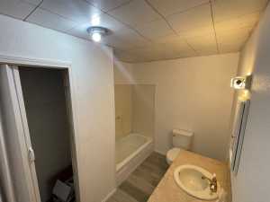 1304 N Broadway St (5)