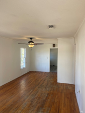 1304 N Broadway St (6)