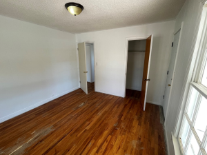 1304 N Broadway St (2)