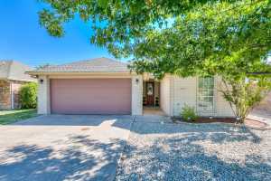 3302 Edgewood Dr (2)