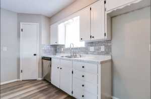 3313 Adrian St (13)