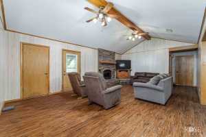 18485 S Hwy 277 (15)