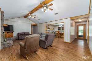 18485 S Hwy 277 (16)