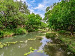 18485 S Hwy 277 (52)