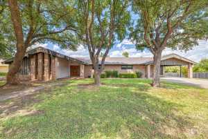 1000 Lakeside Dr (6)