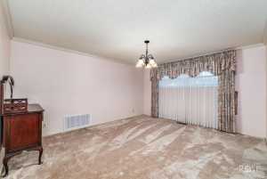 1000 Lakeside Dr (13)