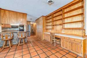 1000 Lakeside Dr (21)