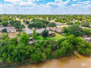 1000 Lakeside Dr (53)