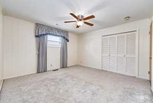 1000 Lakeside Dr (38)