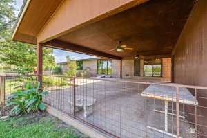 1000 Lakeside Dr (46)