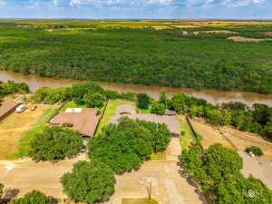 1000 Lakeside Dr (59)