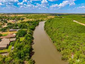 1000 Lakeside Dr (61)