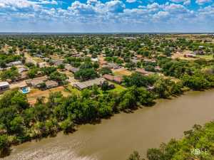 1000 Lakeside Dr (62)