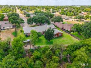 1000 Lakeside Dr (58)