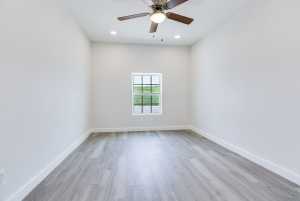 2624 Dallas St (18)