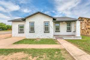 2624 Dallas St (17)