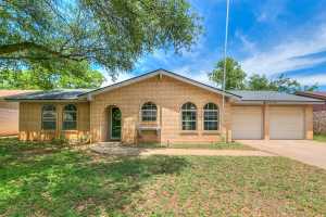 3868 Honeysuckle Lane (14)