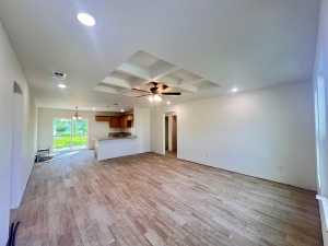 2009 Hudson St (2)