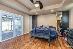216 N Madison St (14)