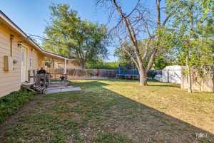 216 N Madison St (24)