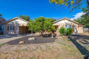 216 N Madison St (4)