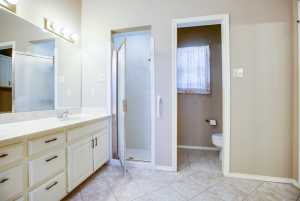 1206 Dorchester Dr (26)