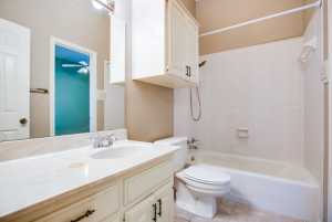 1206 Dorchester Dr (28)