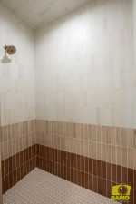 5425 Riviera Lane (51)