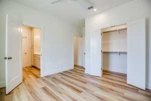 5429 Riviera Lane (30)