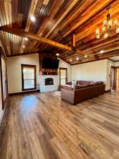 1105 12th St (22)