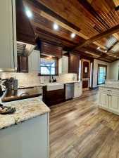 1105 12th St (32)