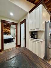 1105 12th St (40)