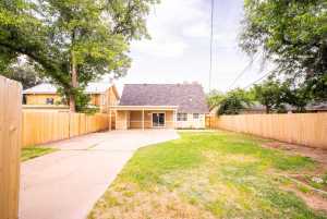 1521 S Jackson St (33)