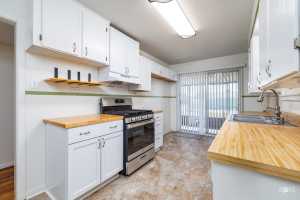 2251 Webster Ave (12)