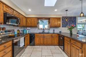 60 Loch Lomond Rd (16)