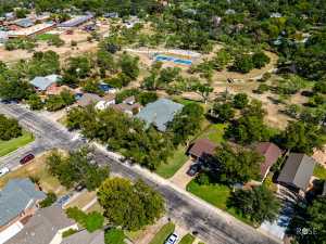 1306 S Monroe St (66)