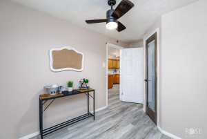 200 E 28th St (12)