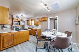 200 E 28th St (8)