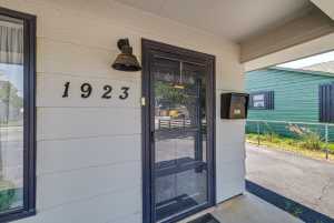 1923 Pecos St (3)