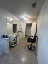 701 E 40th St (16)