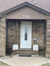 701 E 40th St (2)